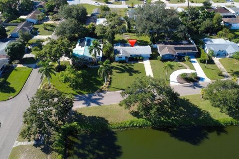 Villa ou maison à vendre à Saint Petersburg, Floride: 2 chambres, 114.83 m2 № 2396686 - photo 28
