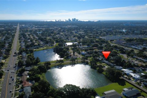Villa ou maison à vendre à Saint Petersburg, Floride: 2 chambres, 114.83 m2 № 2396686 - photo 29