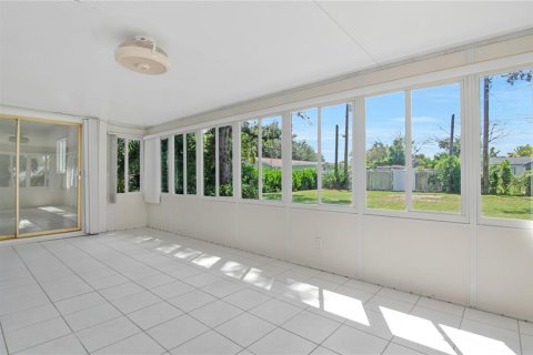 Villa ou maison à vendre à Saint Petersburg, Floride: 2 chambres, 114.83 m2 № 2396686 - photo 19