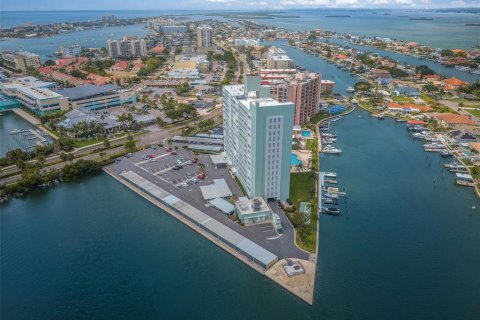 Condominio en Clearwater, Florida, 1 dormitorio № 2167333