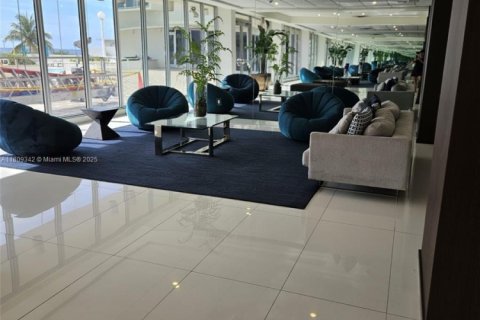 Condominio en venta en Miami Beach, Florida, 2 dormitorios, 76.55 m2 № 1774440 - foto 9