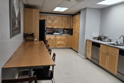 Condominio en venta en Miami Beach, Florida, 2 dormitorios, 76.55 m2 № 1774440 - foto 19