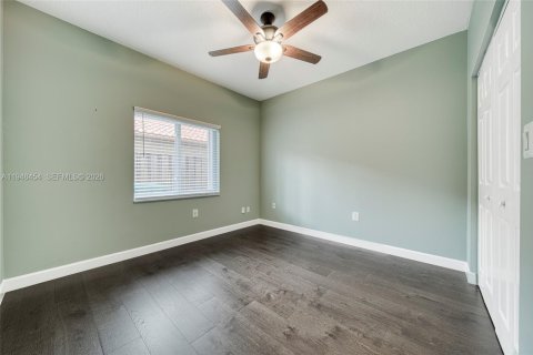 Villa ou maison à louer à Doral, Floride: 4 chambres, 293.76 m2 № 2004234 - photo 21