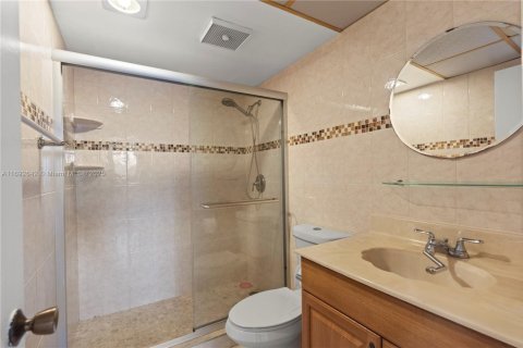 Condo in Plantation, Florida, 2 bedrooms  № 1764937 - photo 26