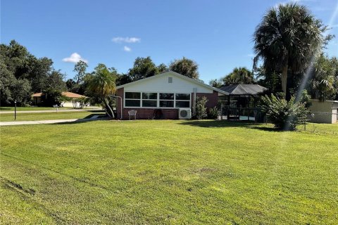 Casa en venta en Port Charlotte, Florida, 2 dormitorios, 92.16 m2 № 1912619 - foto 7