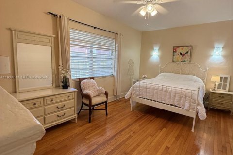 Condo in Miami Beach, Florida, 1 bedroom  № 1995501 - photo 7