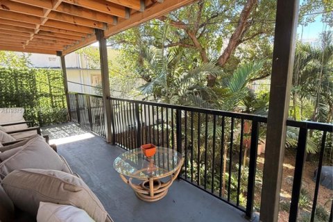 Condo in Miami Beach, Florida, 1 bedroom  № 1995501 - photo 12