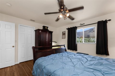 House in Cape Coral, Florida 3 bedrooms, 159.61 sq.m. № 2199763 - photo 27