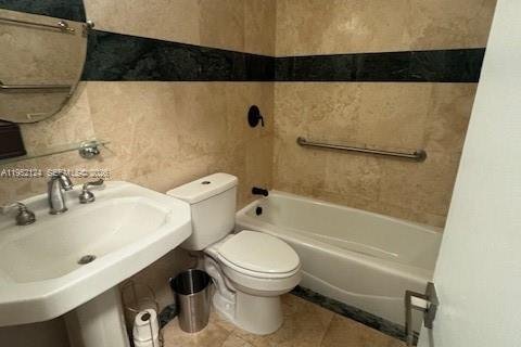 Casa en alquiler en Miami Gardens, Florida, 3 dormitorios, 178.47 m2 № 2006472 - foto 9