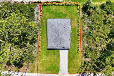House in North Port, Florida 3 bedrooms, 144.18 sq.m. № 2155661 - photo 8
