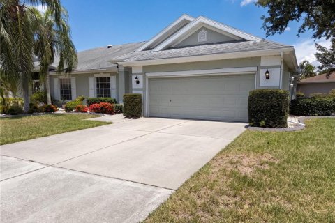 Condo in Sun City Center, Florida, 2 bedrooms  № 2235964 - photo 2