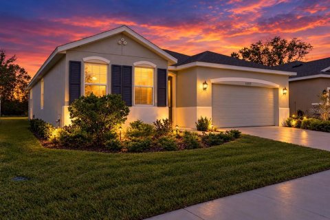 Villa ou maison à louer à Riverview, Floride: 4 chambres, 190.08 m2 № 2398443 - photo 2