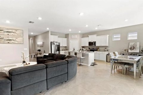 Villa ou maison à louer à Riverview, Floride: 4 chambres, 190.08 m2 № 2398443 - photo 12