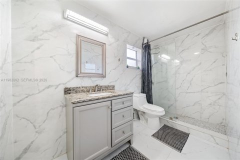 Купить виллу или дом в Пемброк-Пайнс, Флорида 4 спальни, 174.93м2, № 2049282 - фото 23