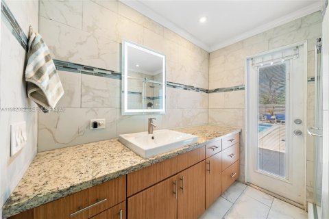 Купить виллу или дом в Пемброк-Пайнс, Флорида 4 спальни, 174.93м2, № 2049282 - фото 12