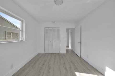 Villa ou maison à vendre à Tamarac, Floride: 2 chambres, 111.85 m2 № 1955979 - photo 10