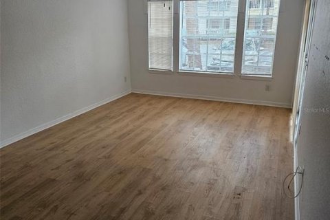 Купить кондоминиум в Орландо, Флорида 3 комнаты, 58.25м2, № 1852749 - фото 4