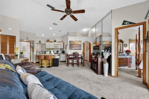 Condo in Sebring, Florida, 2 bedrooms № 1902161 - photo 15
