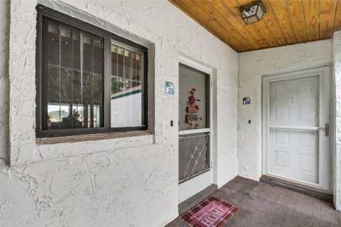 Condo in Sebring, Florida, 2 bedrooms № 1902161 - photo 4