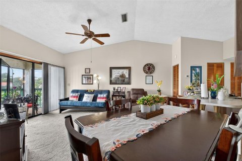 Condo in Sebring, Florida, 2 bedrooms № 1902161 - photo 13