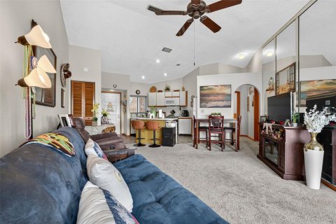 Condo in Sebring, Florida, 2 bedrooms № 1902161 - photo 16