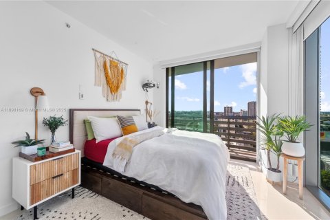 Купить кондоминиум в Майами, Флорида 2 спальни, 121.79м2, № 1971233 - фото 7