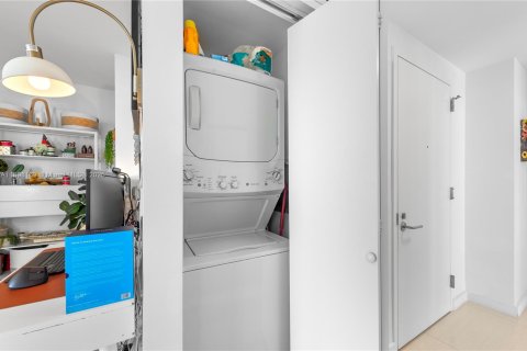 Купить кондоминиум в Майами, Флорида 2 спальни, 121.79м2, № 1971233 - фото 10