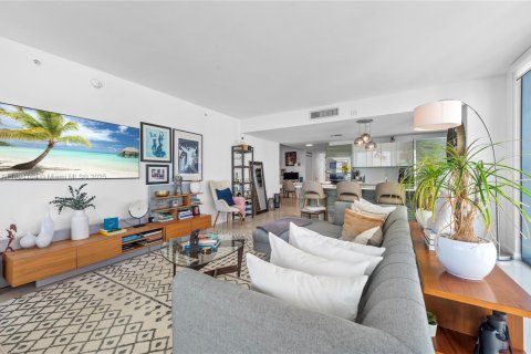 Купить кондоминиум в Майами, Флорида 2 спальни, 121.79м2, № 1971233 - фото 22