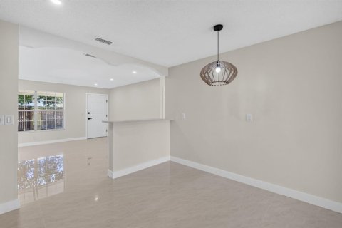 Appartement à louer à Palm Beach Gardens, Floride: 2 chambres, 83.61 m2 № 2169448 - photo 15