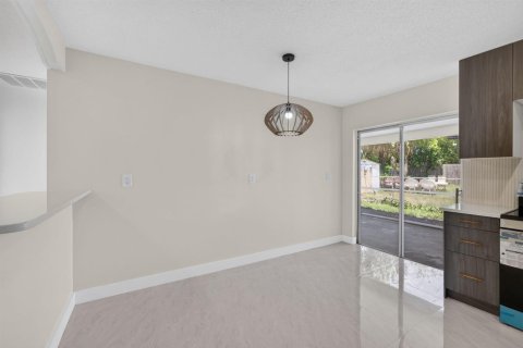 Appartement à louer à Palm Beach Gardens, Floride: 2 chambres, 83.61 m2 № 2169448 - photo 9