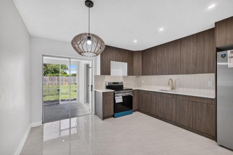 Appartement à louer à Palm Beach Gardens, Floride: 2 chambres, 83.61 m2 № 2169448 - photo 12