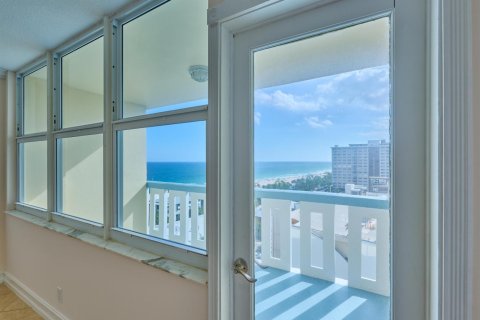 Condominio en venta en Pompano Beach, Florida, 2 dormitorios, 111.48 m2 № 2182078 - foto 9