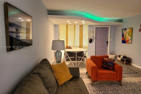 Copropriété à louer à Fort Lauderdale, Floride: 1 chambre, 58.06 m2 № 1982660 - photo 4