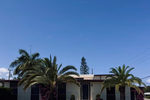 Villa ou maison à vendre à West Palm Beach, Floride: 5 chambres, 301 m2 № 2351269 - photo 5