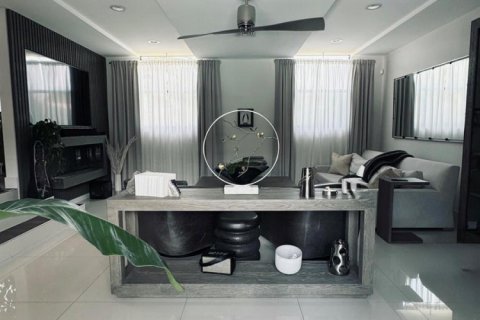 Villa ou maison à vendre à West Palm Beach, Floride: 5 chambres, 301 m2 № 2351269 - photo 6