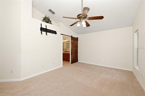 House in Clermont, Florida 4 bedrooms, 197.51 sq.m. № 2101947 - photo 30