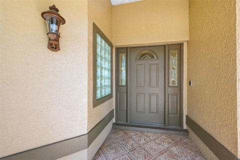 House in Clermont, Florida 4 bedrooms, 197.51 sq.m. № 2101947 - photo 8