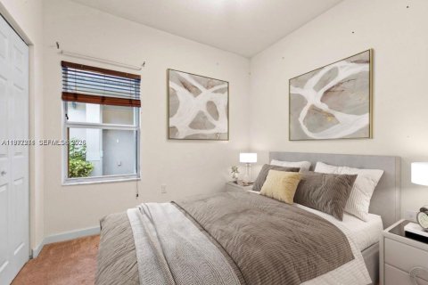 House in Homestead, Florida 3 bedrooms, 142.6 sq.m. № 2041653 - photo 15