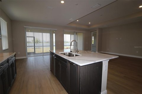 House in Bradenton, Florida 4 bedrooms, 237.74 sq.m. № 1869361 - photo 7