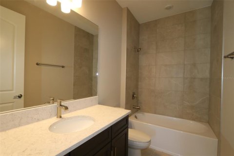 House in Bradenton, Florida 4 bedrooms, 237.74 sq.m. № 1869361 - photo 18