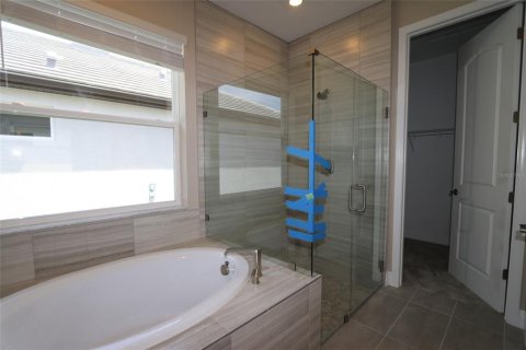 House in Bradenton, Florida 4 bedrooms, 237.74 sq.m. № 1869361 - photo 12