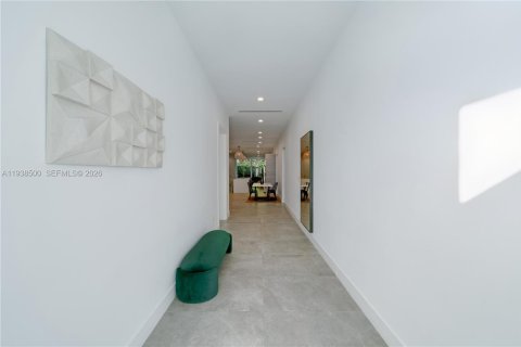 Adosado en venta en Miami, Florida, 4 dormitorios, 274.53 m2 № 1996023 - foto 2