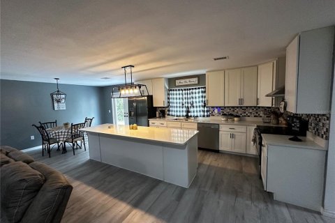 Propiedad comercial en venta en Silver Springs Shores, Florida № 1902214 - foto 7