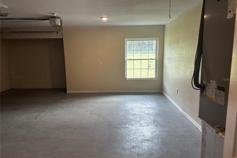 Propiedad comercial en venta en Silver Springs Shores, Florida № 1902214 - foto 9
