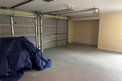 Propiedad comercial en venta en Silver Springs Shores, Florida № 1902214 - foto 6
