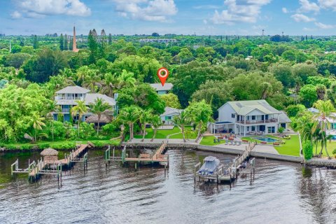 Villa ou maison à vendre à Stuart, Floride: 3 chambres, 167.97 m2 № 2387941 - photo 8