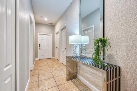 Adosado en venta en Kissimmee, Florida, 5 dormitorios, 188.03 m2 № 1514622 - foto 11