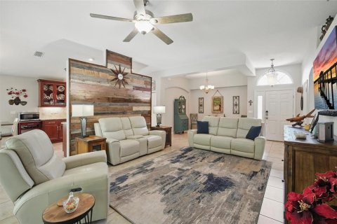 Villa ou maison à vendre à New Smyrna Beach, Floride: 3 chambres, 157 m2 № 1719705 - photo 4