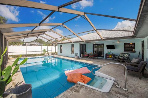 House in Lake Alfred, Florida 4 bedrooms, 188.78 sq.m. № 1876078 - photo 29