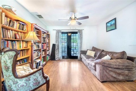 House in Lake Alfred, Florida 4 bedrooms, 188.78 sq.m. № 1876078 - photo 13